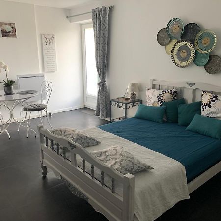 Studio Cosy Avec Terrasse. Apartman Boyer Kültér fotó