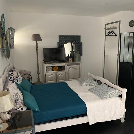 Studio Cosy Avec Terrasse. Apartman Boyer Kültér fotó